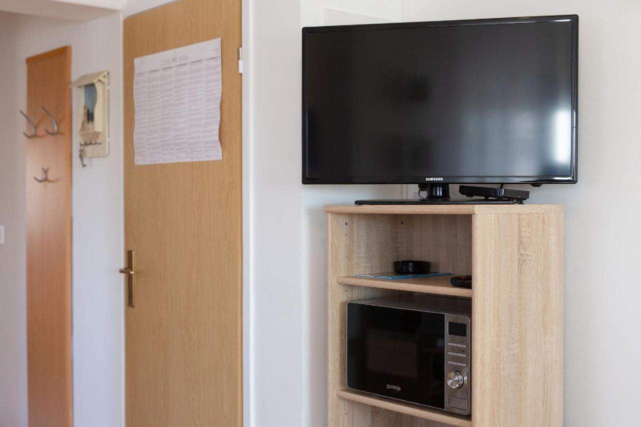 Apartman Noel Krk Town Buitenkant foto