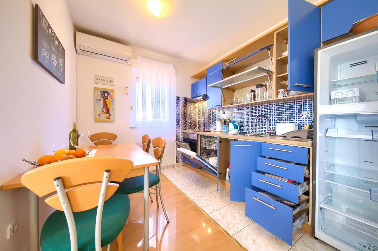 Apartman Noel Krk Town Buitenkant foto